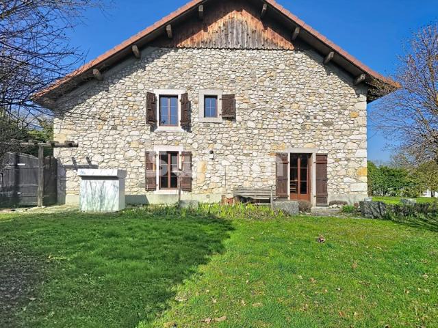 Exclusivité – Maison de caractère en pierre – Échenevex