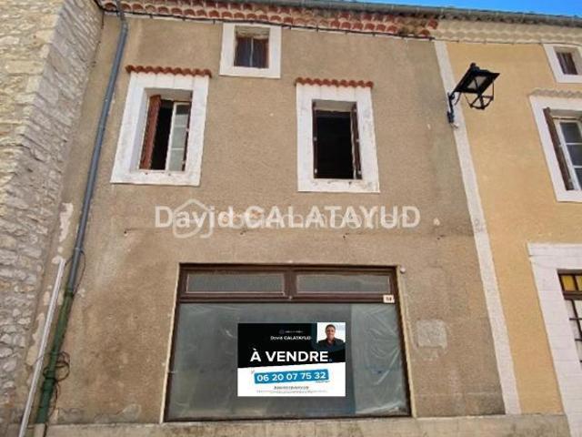 EXCLUSIVITE: Maison de Village à Rénover avec un Potentiel Important à Saint Christol 84
