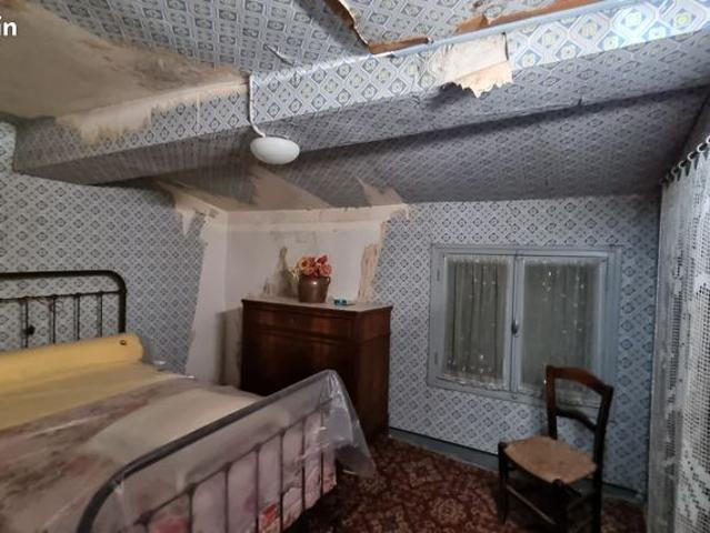 Exclusivite: maison de village a restaurer en totalite