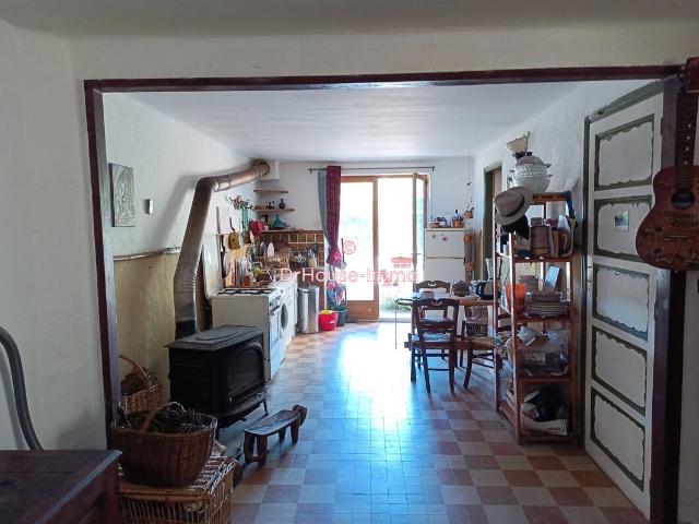 Exclusivité maison de village en pierre de 96 m² avec jardin de 283 m²