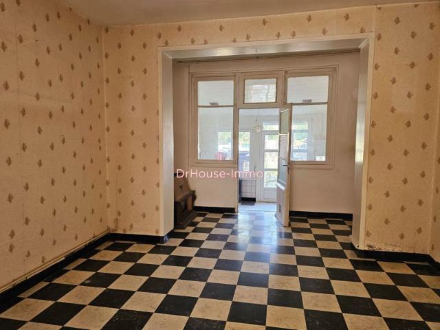 EXCLUSIVITE MAISON DE VILLE 1960 SAINT AMAND LES EAUX 98M2 A RENOVER + COMBLES DE 35M2