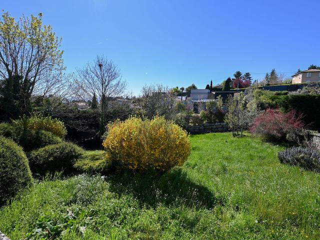 Exclusivité Maison en pierre, 3 chambres, Saint Fortunat Calme Fort potentiel d'agrandissement