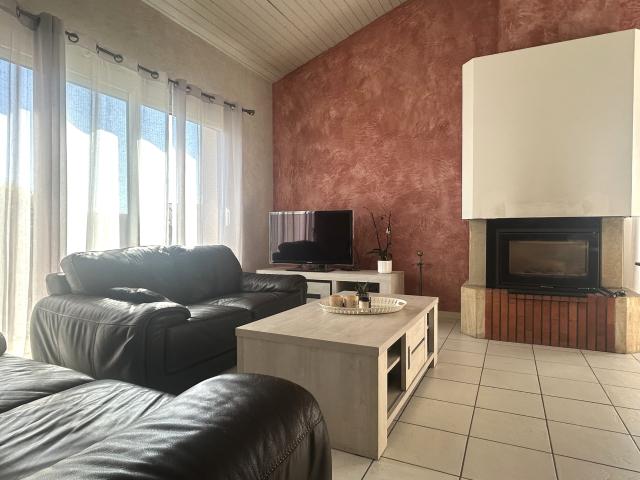 EXCLUSIVITE MAISON FAMILIALE DE 4 CHAMBRES EN CENTRE BOURG