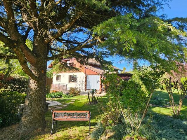 EXCLUSIVITE Maison individuelle Marcellaz 74250 proche de Genève Magnifique terrain arboré de 1544 m²