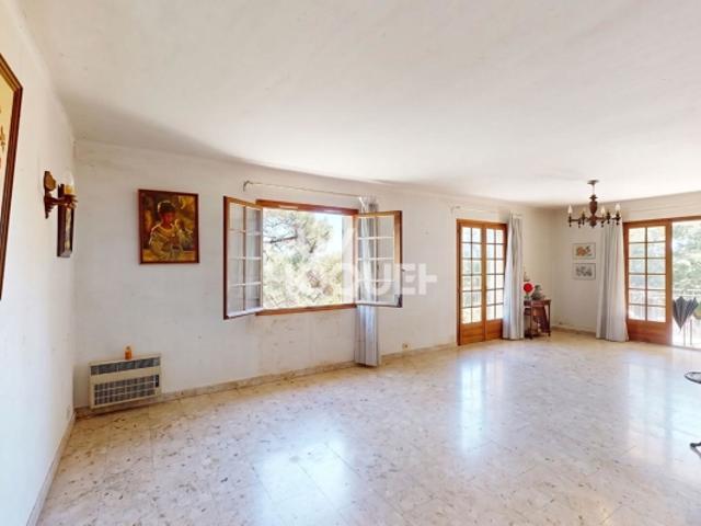 EXCLUSIVITÉ Maison individuelle de 110 m² en position dominante sur 4.056 m² de terrain arboré ? Bagnols sur Cèze
