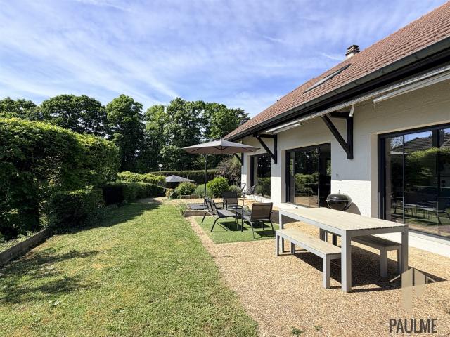 Maison Individuelle 5 Chambres Avec Piscine Terrain 1300 m2. 186m² Thoiry