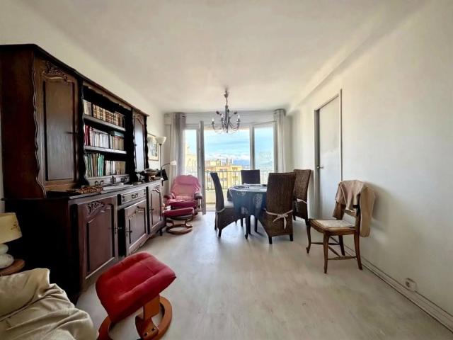 Exclusivité Marseille 6ème Vauban Idéal investissement Appartement 3 pièces de 51 m² avec 2 balcons