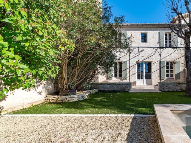 Exclusivité. Mas De Charme Rénové, 4 Chambres, Maussane Les. 133m² Maussane les Alpilles