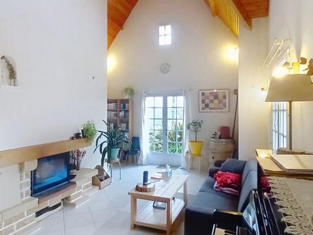 MOISDON LA RIVIERE: Maison élevée sur sous sol 160m² habitables