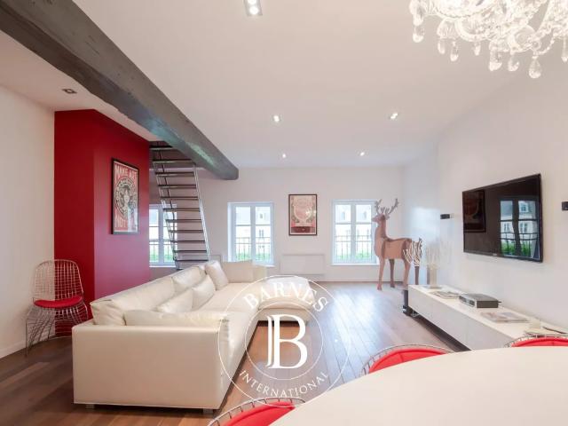 Exclusivité Nancy Place de la Carrière Duplex rénové 106m² Nancy