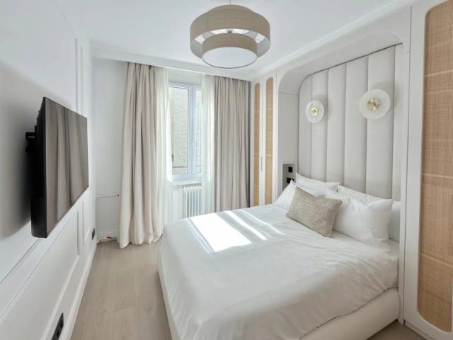 EXCLUSIVITÉ Paris 16ème – Place Victor Hugo