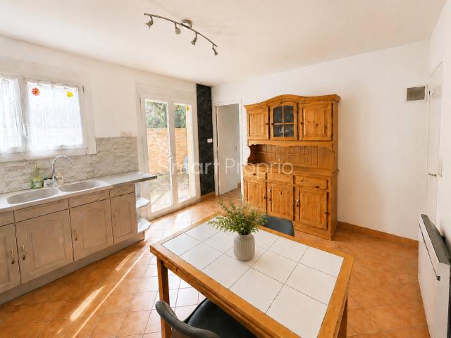 Exclusivité: Maison familiale plain pied avec grand sous sol et terrasse environnement calme