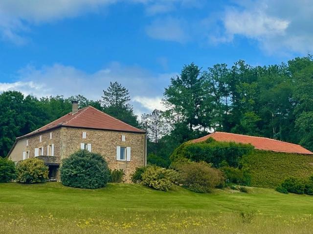 Exclusivité Propriété En Pierre De 217 M2 Habitable Avec G. 217m² Sauveterre la Lémance