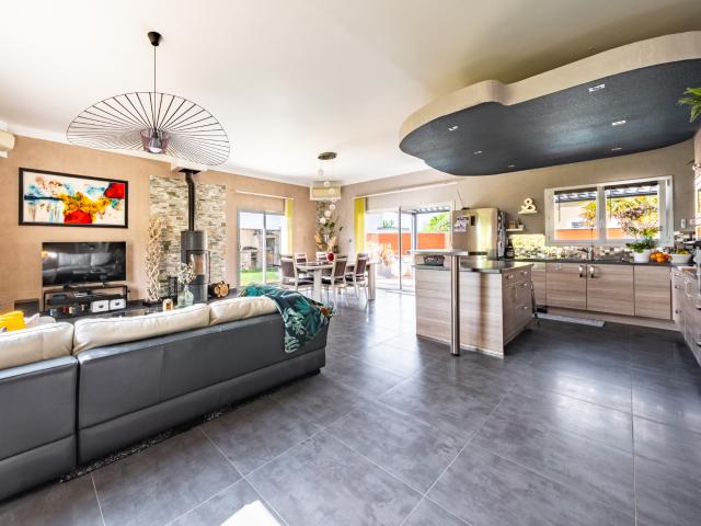 Maison 6 pièces 146m2 15 mins Dijon