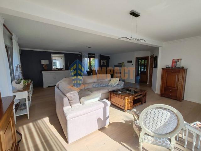 Superbe pavillon individuel de 150m² habitables, 4 chambres, 2 salles de bains, double garage