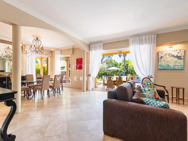 Exclusivite Superbe Villa Avec Piscine Valescure 205m² Saint Raphaël