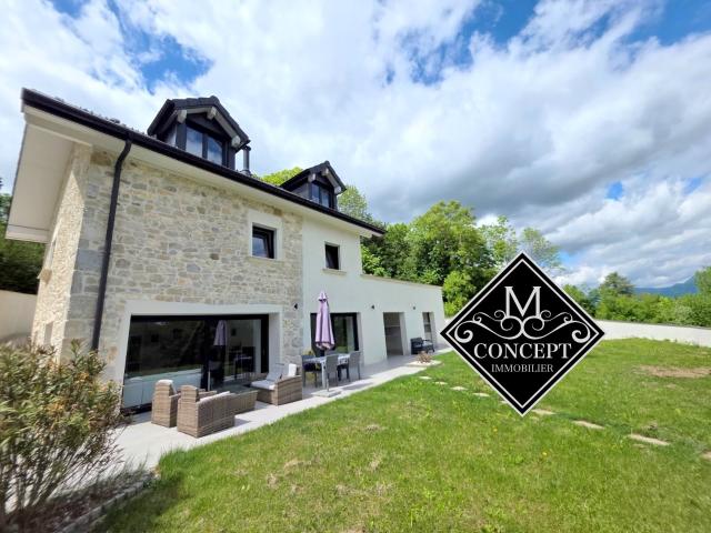 Exclusivité*Merveilleuse Propriété 5 chambres*2 ha 3935m2*01200