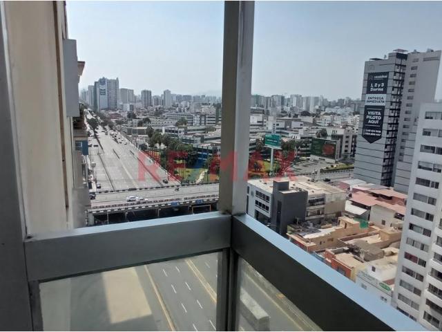 ¡Exclusividad En El Piso 16! Flat Con Vista Panorámica, Gas Cálida Y Cochera Premium En Magdalena