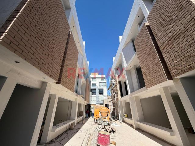 Exclusividad En Yanahuara Tradicional Venta De Triplex Estilo Town House