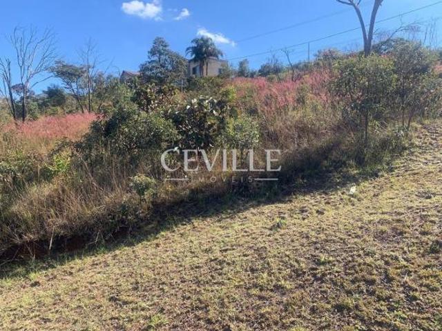 Oportunidade rara no Cond. Ville des Lacs