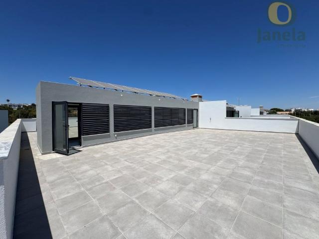 Exclusividade, elegância e uma vista que inspira todos os di. 162m² Tavira Santiago