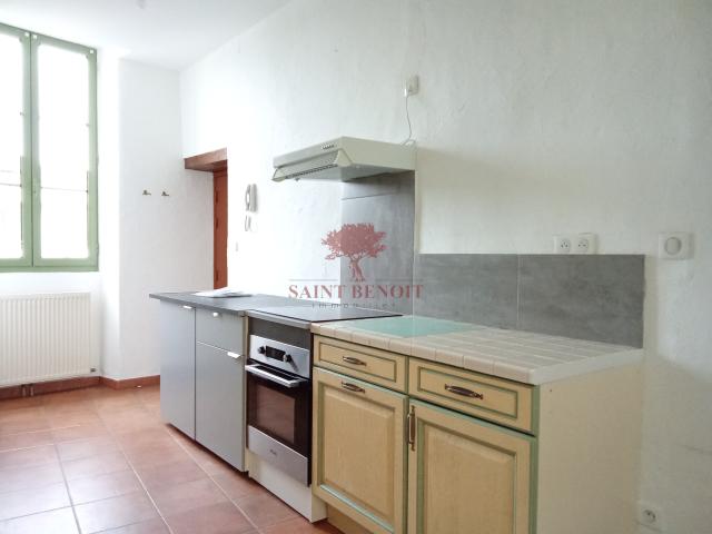 EXCLUSIVIE LOCATION Aniane Appartement 2 pièces au 1er étage avec cave au RDC