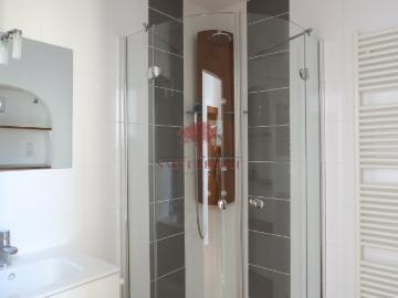 EXCLUSIVIE LOCATION Aniane Appartement 2 pièces au 1er étage avec cave au RDC