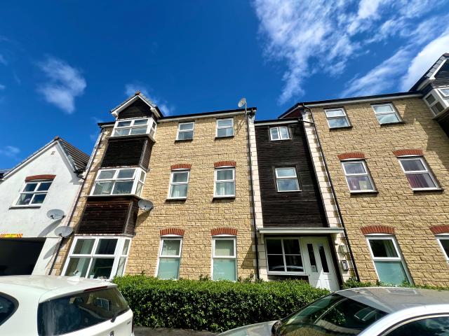 Exeter 2 Bedroom Apartment Chaucer Grove £1100pcm