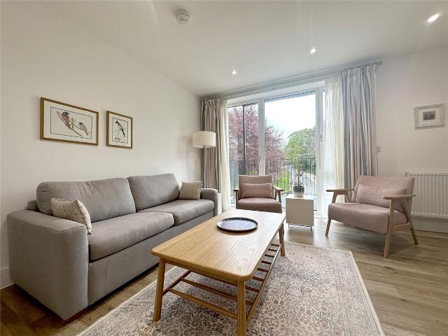 Exeter, Devon EX2, 2 bed flat to rent, £1,500 pcm | PrimeLocation