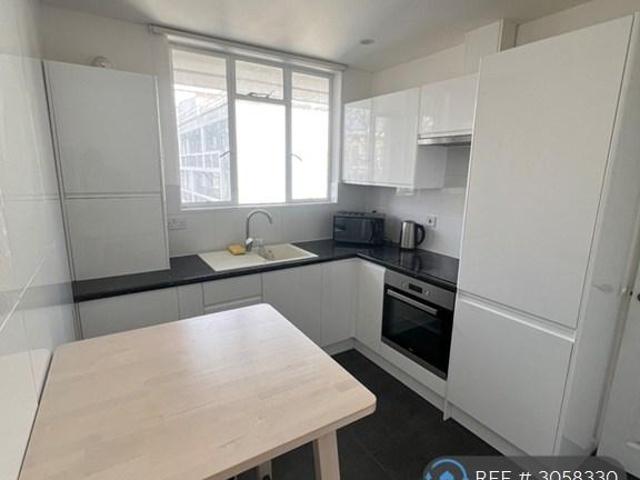 Exeter House, London, W2 3 bed flat to rent £3,000 pcm £692 pw