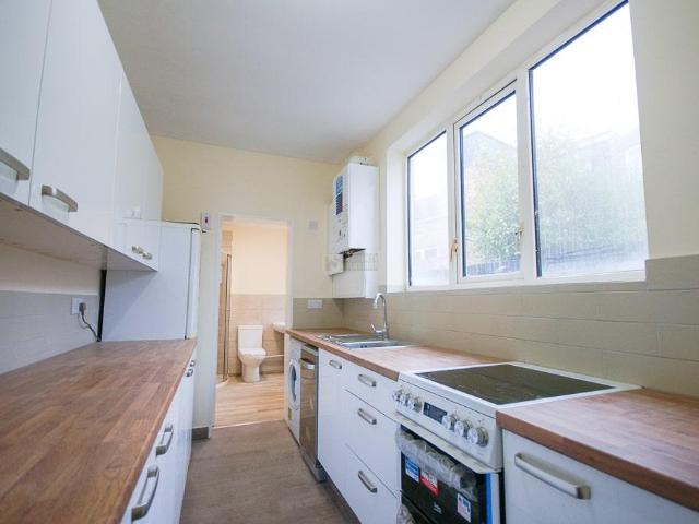Exeter Road, Birmingham B29 4 bed terraced house to rent £520 pcm £120 pw