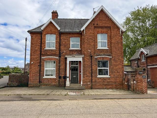 Exeter Road, Newmarket CB8 1 bed flat to rent £850 pcm £196 pw