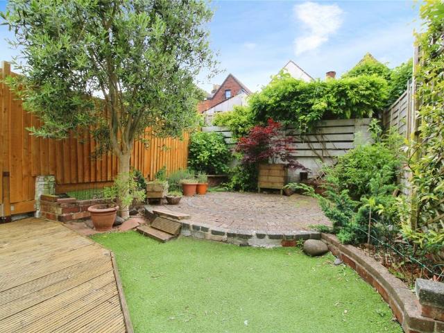 Exeter Road, Southville, Bristol, BS3 3 bed terraced house to rent £2,000 pcm £462 pw