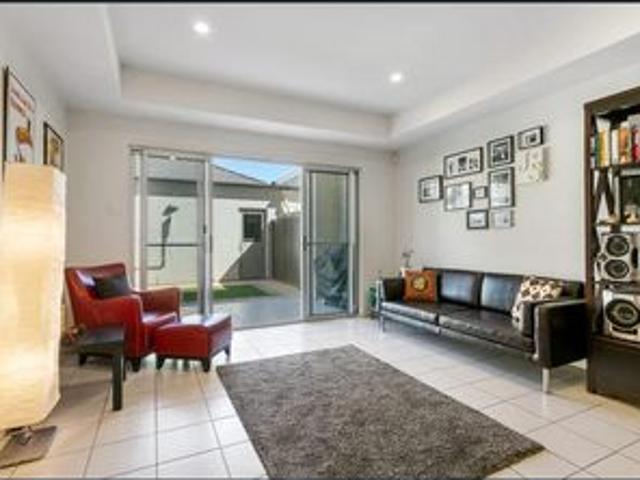 Executive 3 Bedroom town house, located in the popular Promenade Estate Underdale