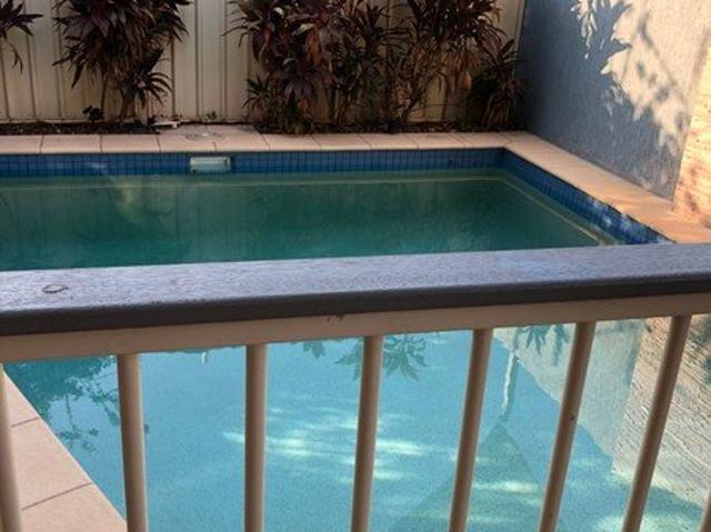 EXECUTIVE 3 BEDROOM WITH 2.5 BATHROOMS WITH SOLAR PANELS & SMALL SHED & SPACIOUS POOL IN LYONS