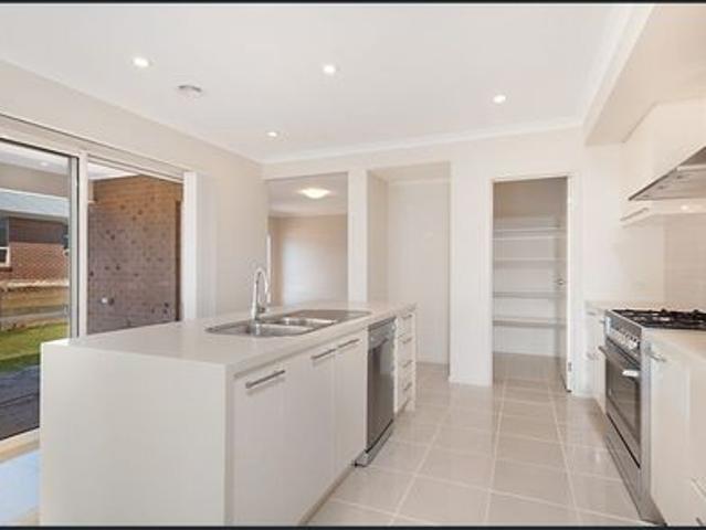 Executive 4 Bedroom home with Study