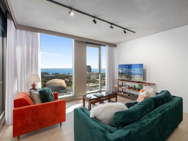 Executive and Stylish apartment FULLY FURNISHED