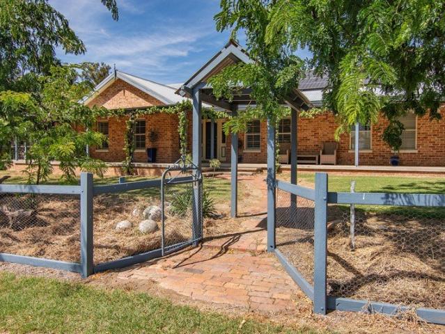 Executive Acreage Living with Style, Space & Future Potential