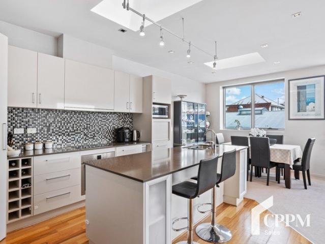 Executive Apartment with Lift Access