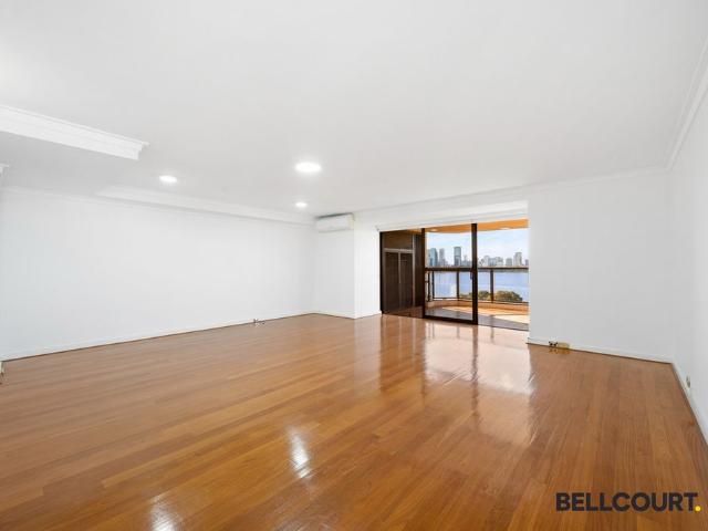 Executive Apartment with Panoramic River & City Views