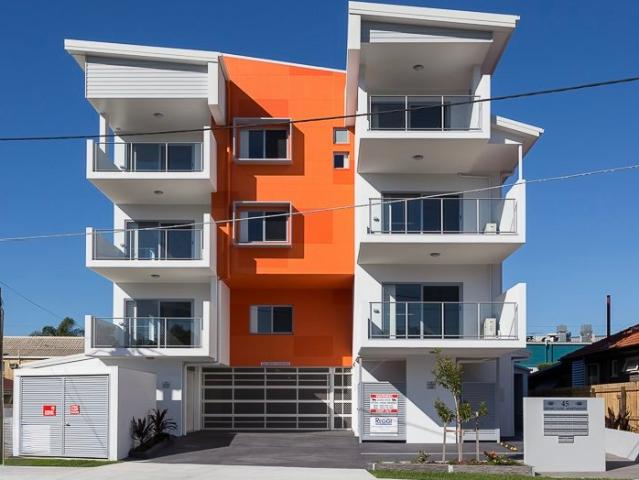 Executive Apartments with Lift Access in Boutique Complex