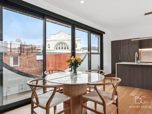 Executive Architectural Living in the Heart of Launceston