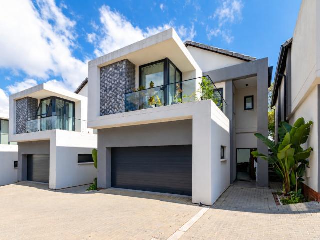 EXECUTIVE BRYANSTON LIVING | SOPHISTICATED 3 BEDROOM HOME WITH SOLAR, PRIVATE GARDEN & ENTERTAINMENT PATIO