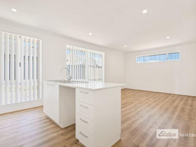 EXECTUIVE BRAND NEW HOME IN HIGHLY DESIRED SOUTH BUNBURY