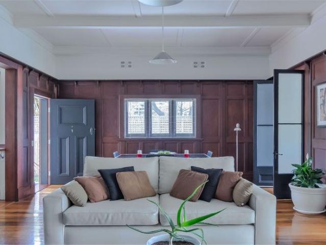 Executive Duplex. Fully Furnished & Accessorised. Includes all Utilities, Fast WIFI, Smart TV, Netflix & Foxtel. Just bring your suitcase!