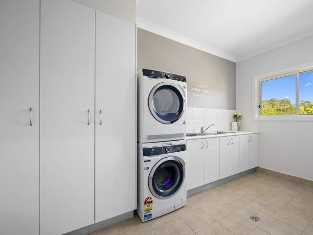 Korora | Executive Family Retreat with Ocean & Hinterland Views
