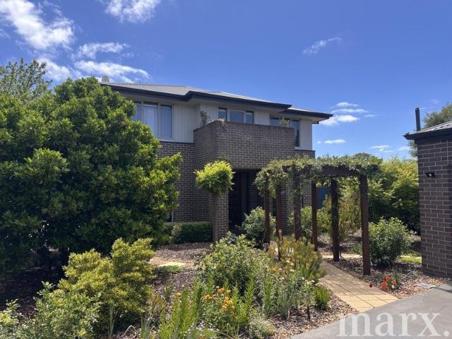 Executive Family Home in a Sought After Location