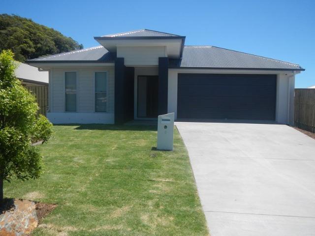Executive Family Home in Beautiful Riverstone Crossing