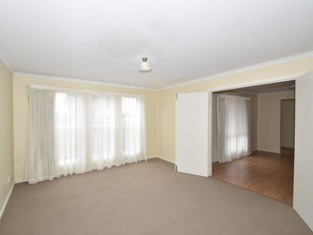 Executive family home located only a short stroll to the beach