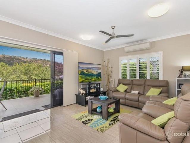 Executive Family Home with Views